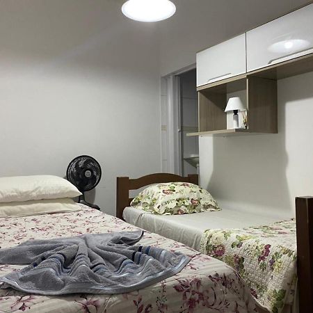 Hostel Gru Economico Com Quartos Individuais E Translado 과룰류스 외부 사진