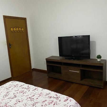 Hostel Gru Economico Com Quartos Individuais E Translado 과룰류스 외부 사진