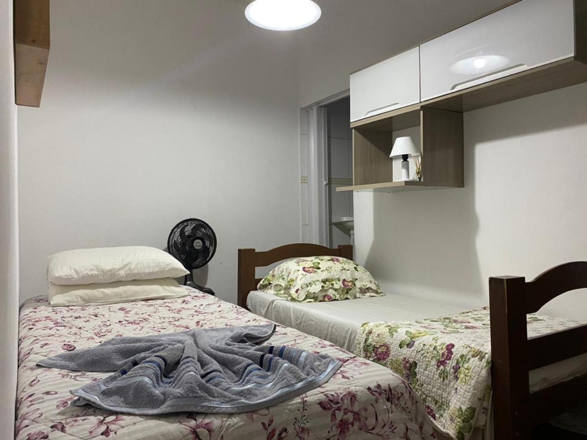 Hostel Gru Economico Com Quartos Individuais E Translado 과룰류스 외부 사진