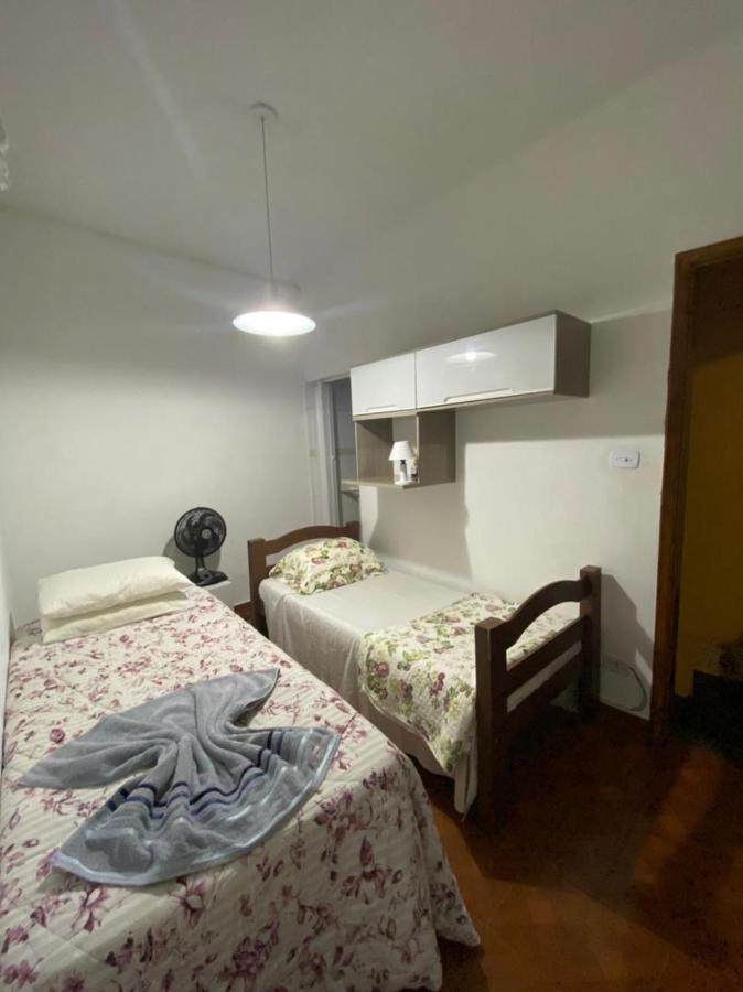 Hostel Gru Economico Com Quartos Individuais E Translado 과룰류스 외부 사진