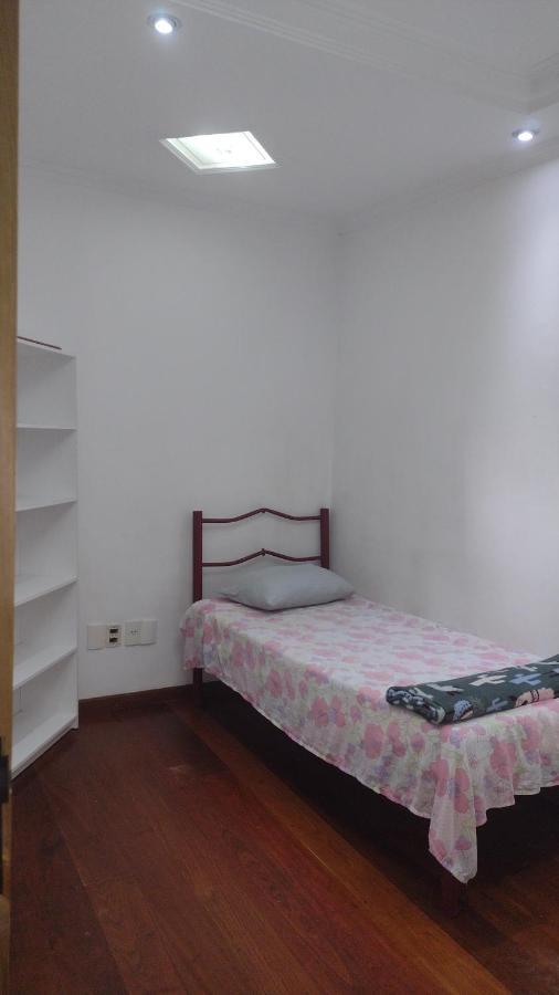 Hostel Gru Economico Com Quartos Individuais E Translado 과룰류스 외부 사진